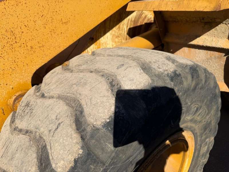 KOMATSU WA 320-1