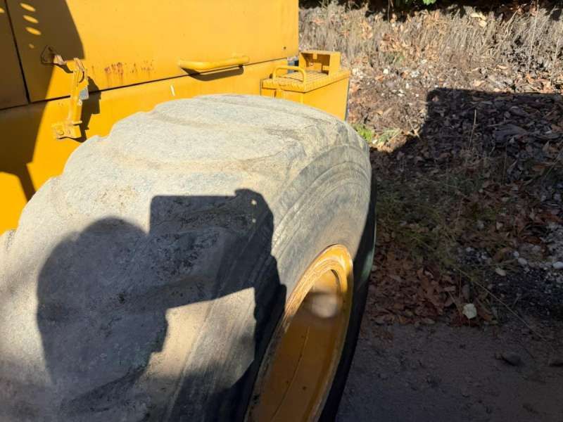 KOMATSU WA 320-1