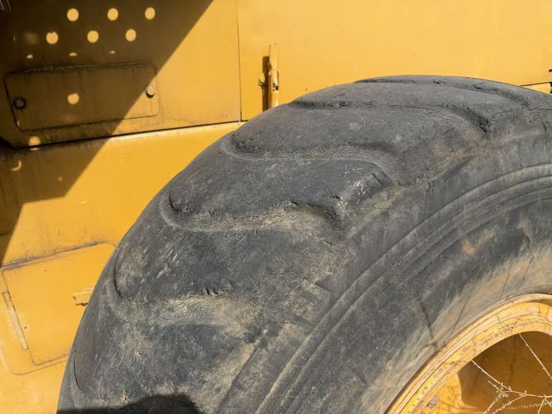 KOMATSU WA 320-1