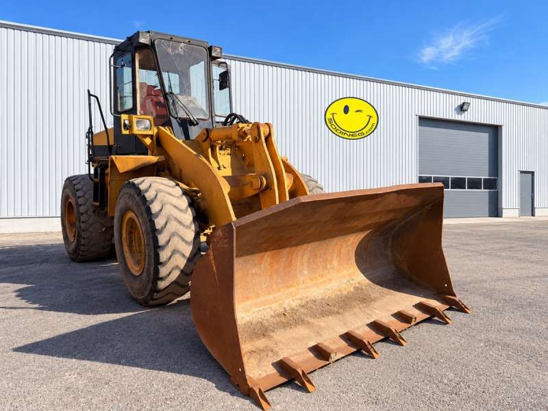 KOMATSU WA 320-1