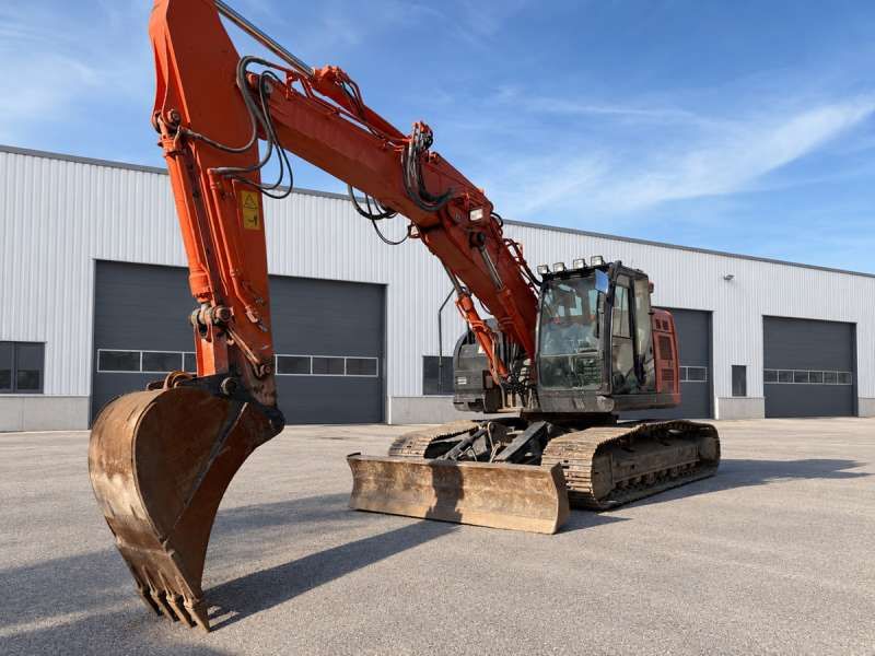 HITACHI ZX225USLC-53