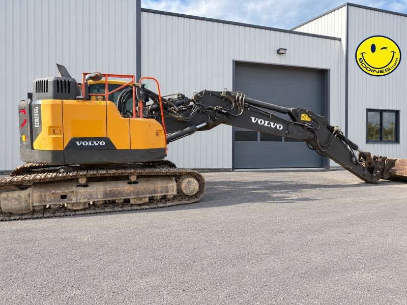VOLVO ECR235EL
