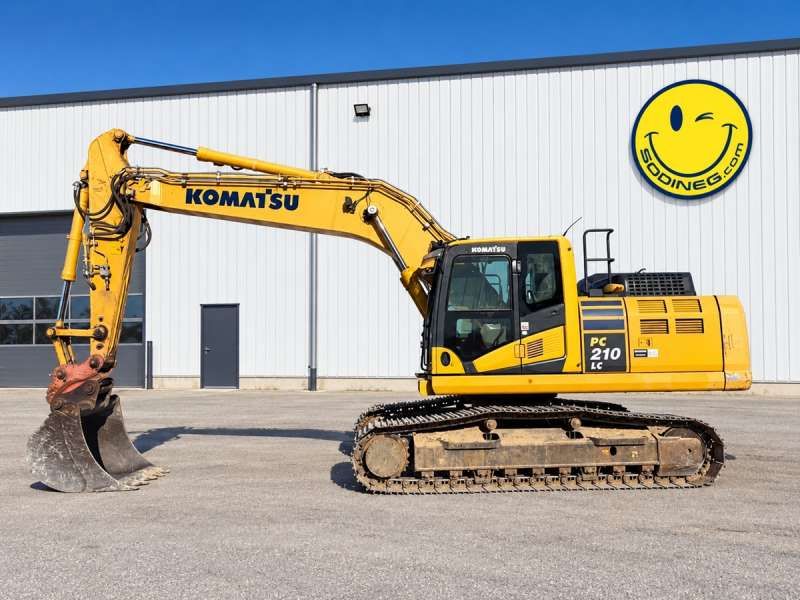 KOMATSU PC210LC-11
