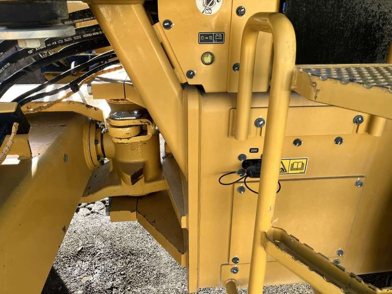 CATERPILLAR CS76B