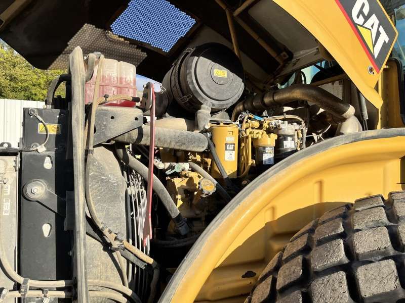 CATERPILLAR CS76B