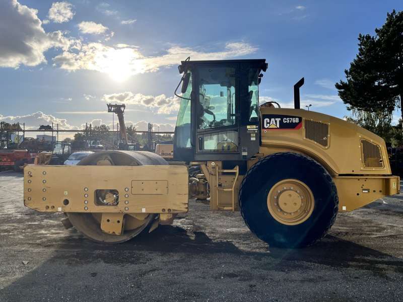 CATERPILLAR CS76B