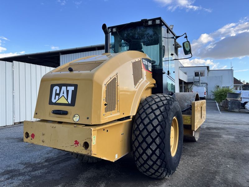 CATERPILLAR CS76B