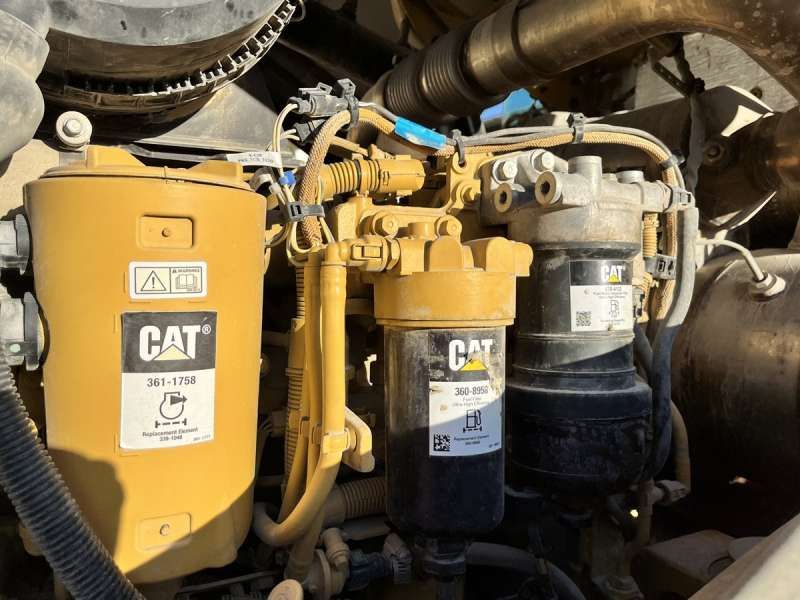 CATERPILLAR CS76B