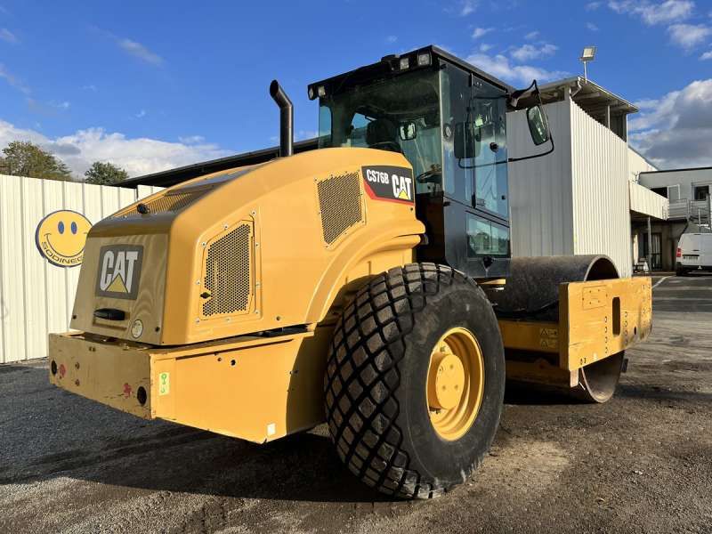 CATERPILLAR CS76B