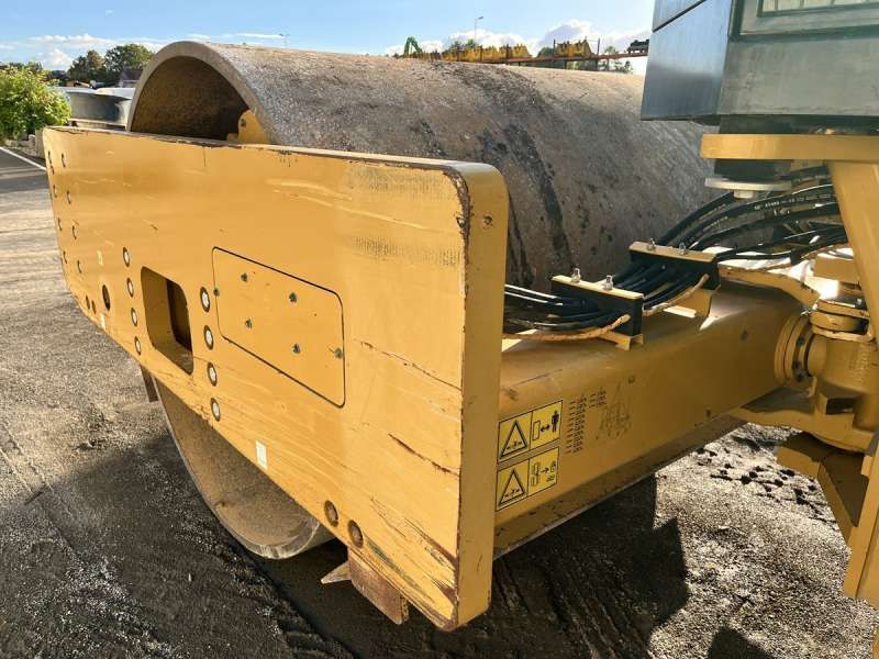 CATERPILLAR CS76B