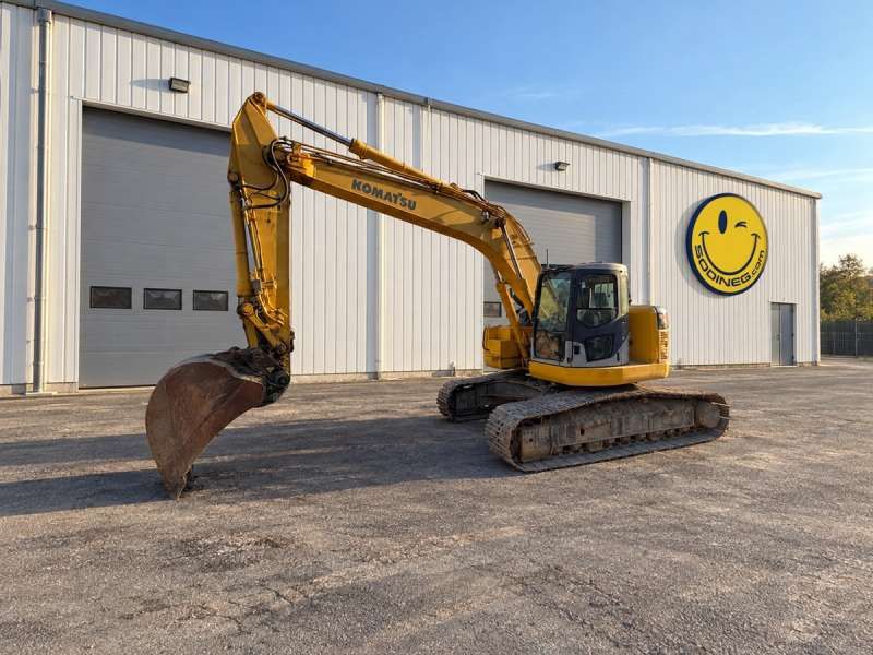 KOMATSU PC228USLC-3