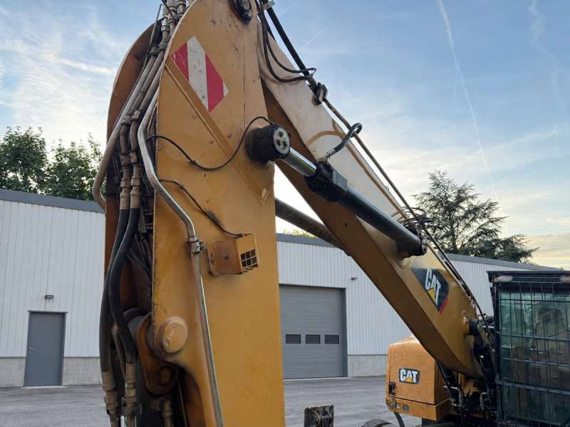 CATERPILLAR MH3022