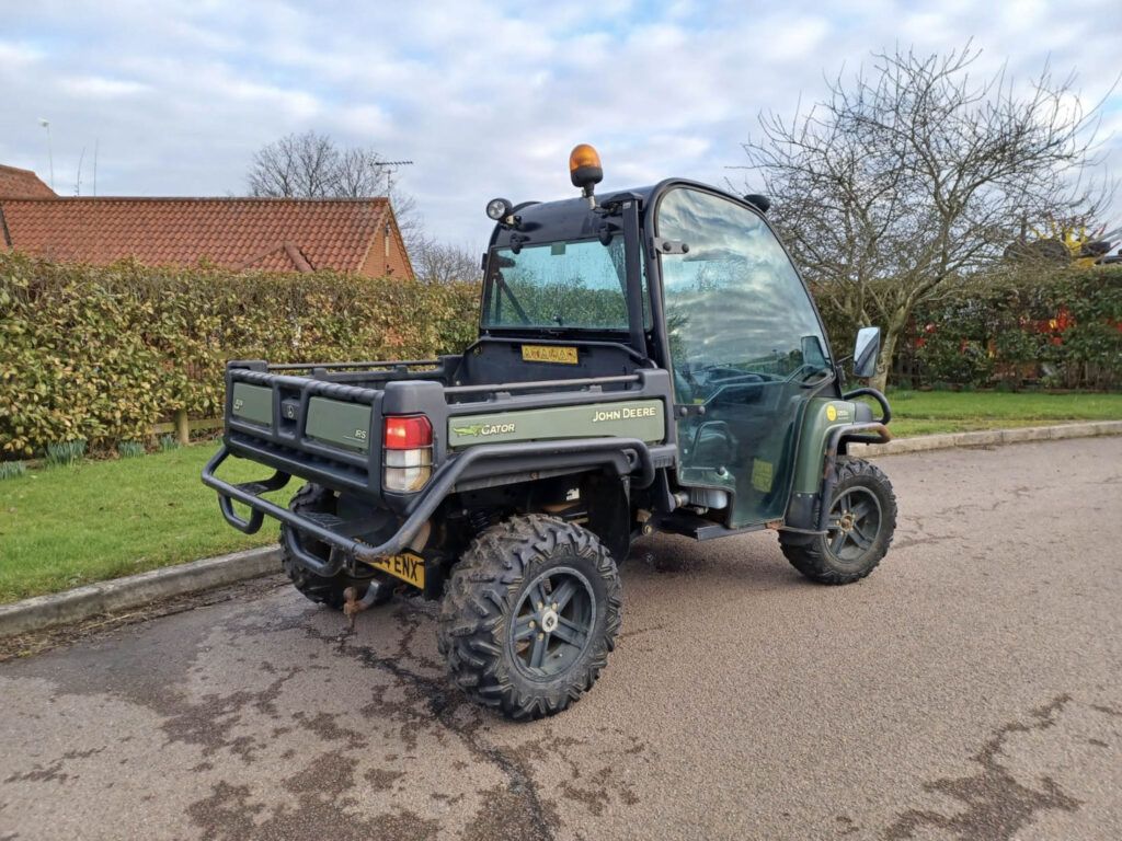 John Deere Gator 855D