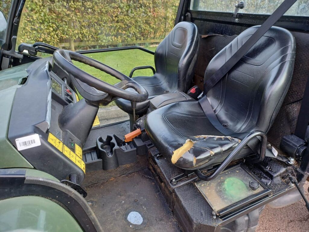 John Deere Gator 855D
