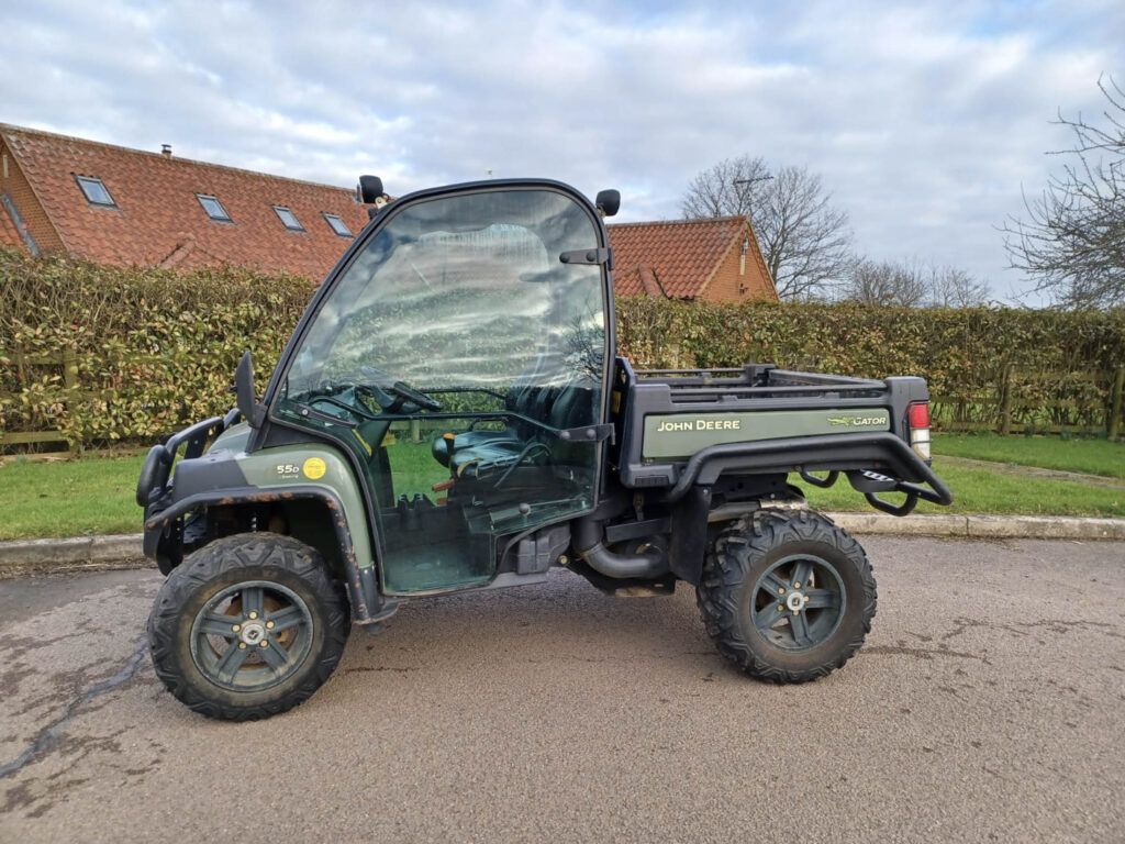 John Deere Gator 855D