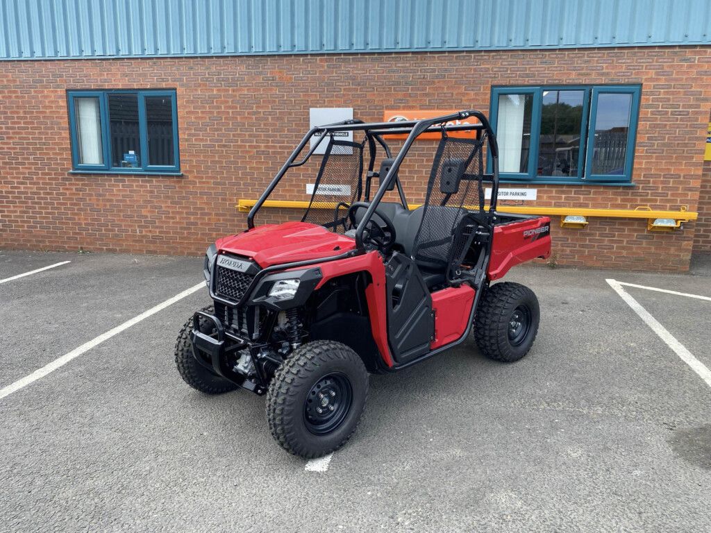 Honda Pioneer 520