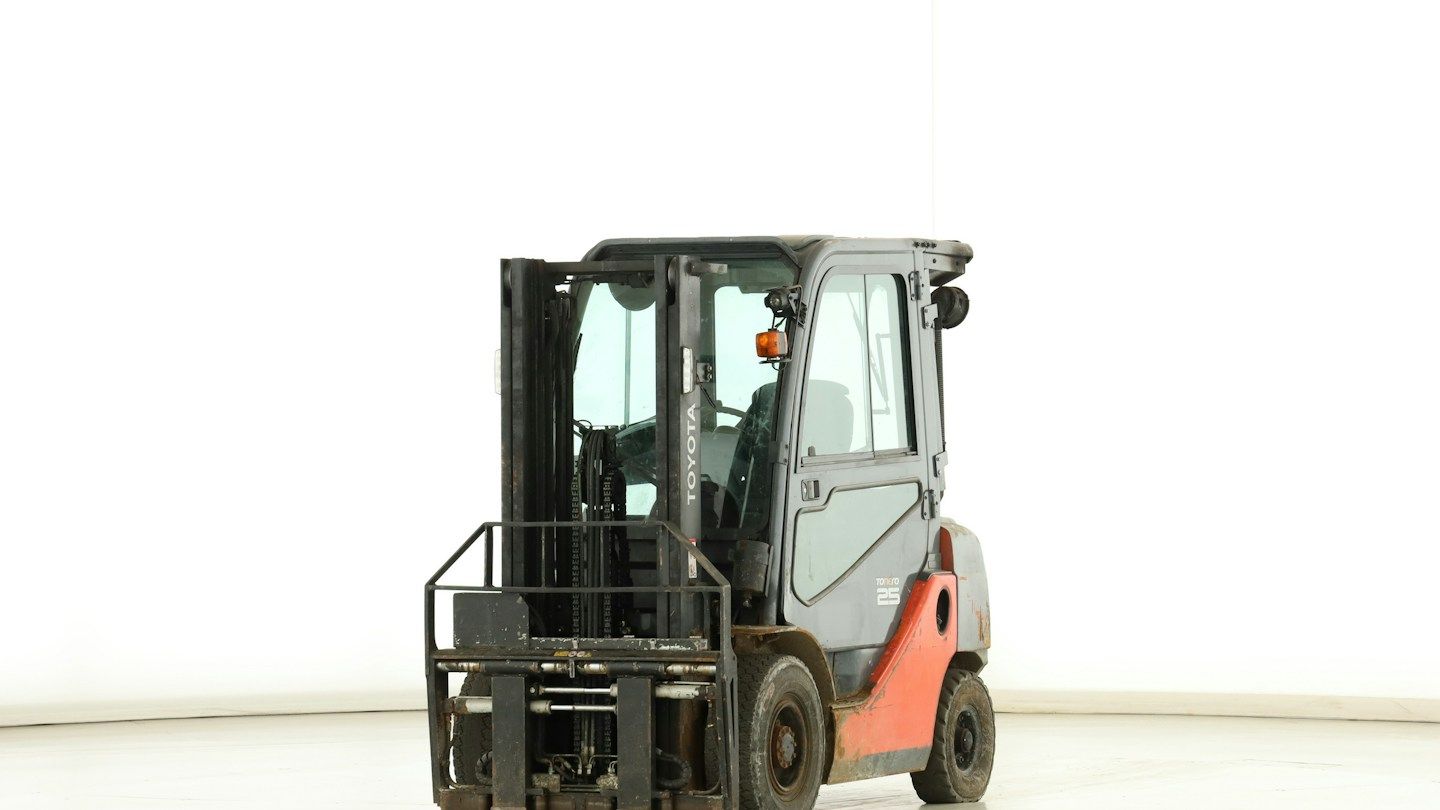 Toyota 02-8-FDF-25